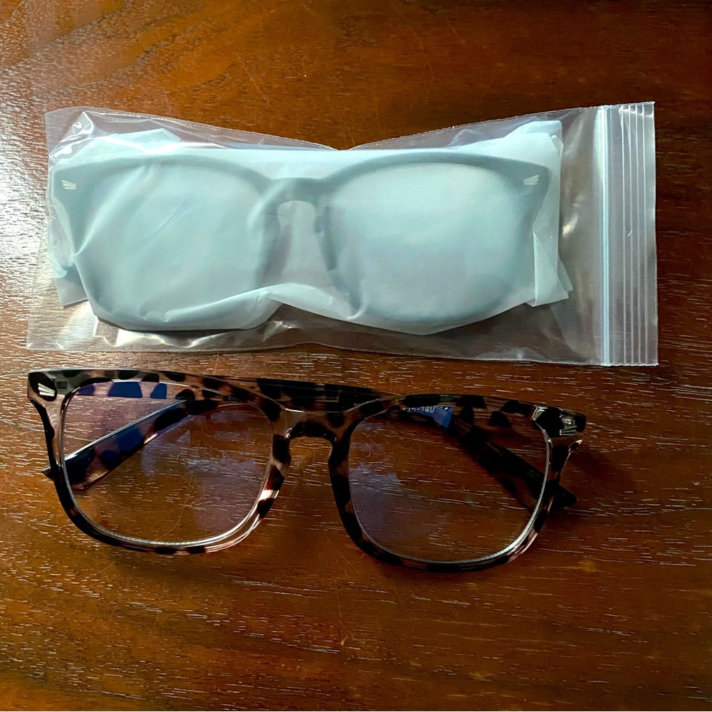 Two pairs Bluelight Glasses